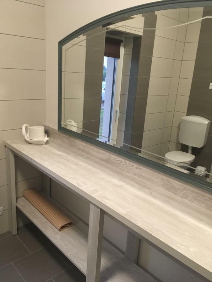Tiszavilag Pihenohaz Hotel Tiszakécske Buitenkant foto